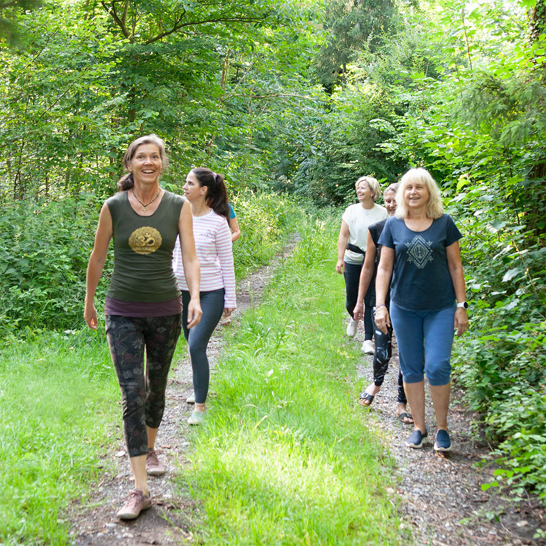 Lützelhuus Naturyoga Retreat Heike Klingebiel Wald 09-07-2025